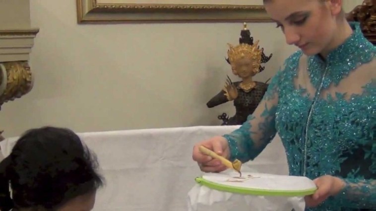 batik-masuk-kurikulim-sekolah-mode-di-perancis